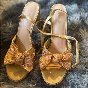 Camo Shimmering Gold Sequin Bow Heels